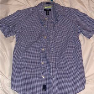 Gap plaid shirt sleeve button down top.